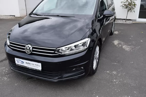 Volkswagen Touran 1.4TSI 110kw 7MÍST HIGHLIN TAŽ - foto 2