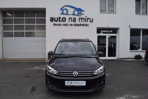 Volkswagen Touran 1.4TSI 110kw 7MÍST HIGHLIN TAŽ - foto 3