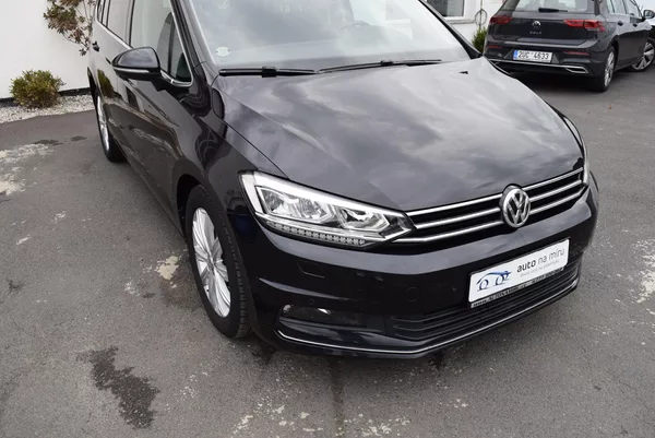 Volkswagen Touran 1.4TSI 110kw 7MÍST HIGHLIN TAŽ - foto 4