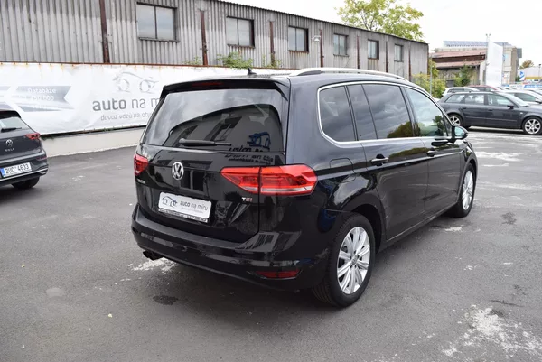 Volkswagen Touran 1.4TSI 110kw 7MÍST HIGHLIN TAŽ - foto 7
