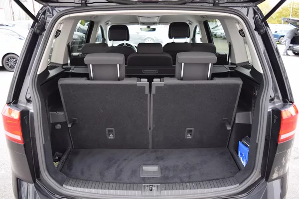 Volkswagen Touran 1.4TSI 110kw 7MÍST HIGHLIN TAŽ - foto 9