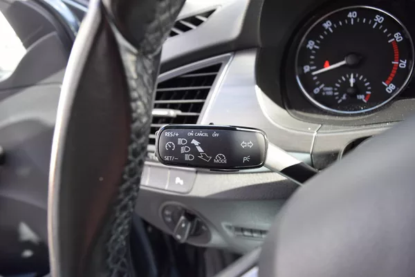 Škoda Fabia 1.2TSI 81kw DSG JOY NAVI APP - foto 29