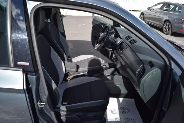 Škoda Fabia 1.2TSI 81kw DSG JOY NAVI APP - foto 31