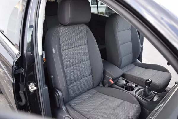 Volkswagen Touran 1.4TSI 110kw CLBMT 7MÍST TAŽN - foto 37