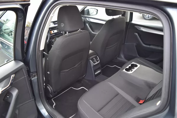 Škoda Octavia 1.5TSI 110kw AMBITION APP TEMP - foto 16