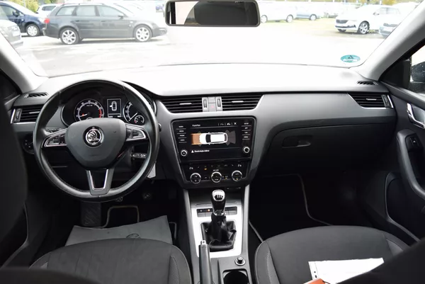 Škoda Octavia 1.5TSI 110kw AMBITION APP TEMP - foto 17