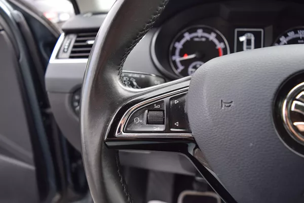 Škoda Octavia 1.5TSI 110kw AMBITION APP TEMP - foto 29