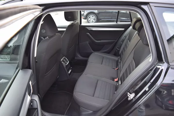 Škoda Octavia 1.4TSI 110kw AMBITION NAVI APP - foto 13
