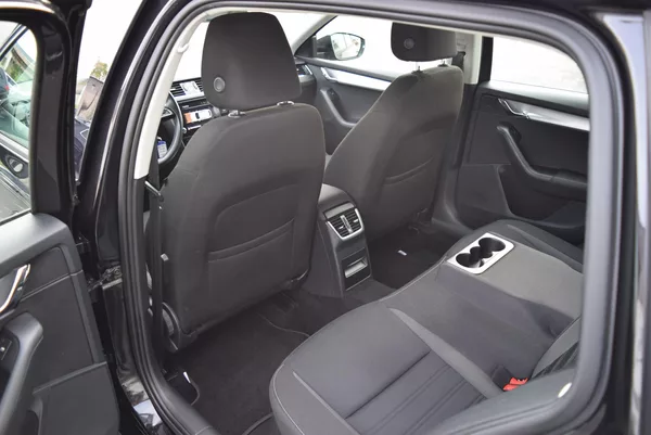 Škoda Octavia 1.4TSI 110kw AMBITION NAVI APP - foto 15
