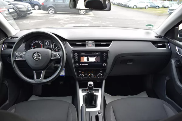 Škoda Octavia 1.4TSI 110kw AMBITION NAVI APP - foto 16