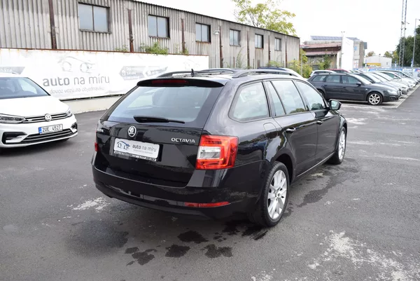 Škoda Octavia 1.4TSI 110kw AMBITION NAVI APP - foto 7