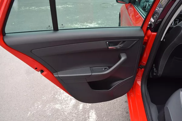Škoda Fabia 1.2TSI 66kw ED. JOY TAŽNÉ APP - foto 14