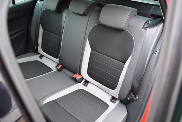 Škoda Fabia 1.2TSI 66kw ED. JOY TAŽNÉ APP - foto 16