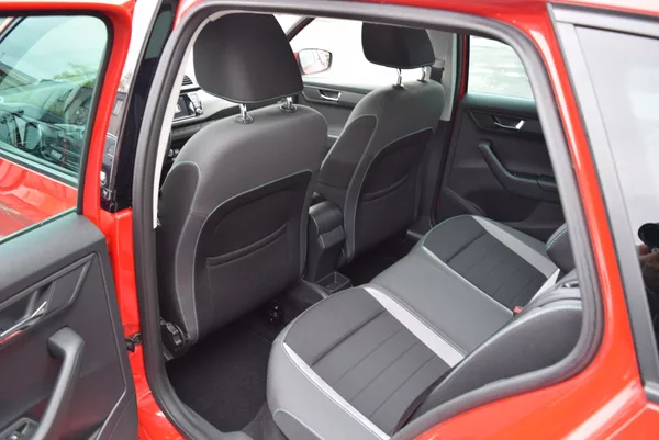 Škoda Fabia 1.2TSI 66kw ED. JOY TAŽNÉ APP - foto 17
