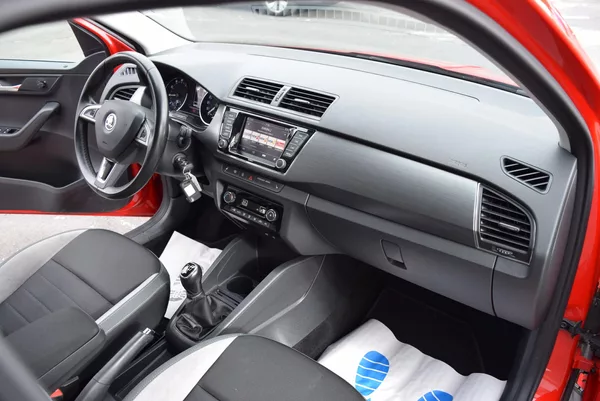 Škoda Fabia 1.2TSI 66kw ED. JOY TAŽNÉ APP - foto 35