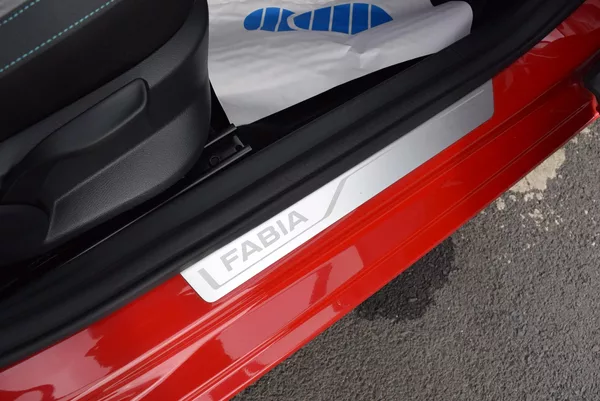 Škoda Fabia 1.2TSI 66kw ED. JOY TAŽNÉ APP - foto 39