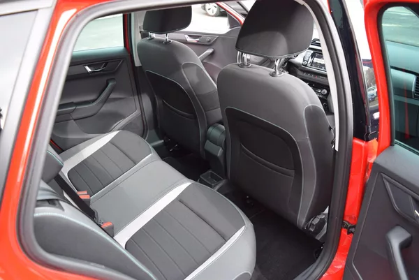 Škoda Fabia 1.2TSI 66kw ED. JOY TAŽNÉ APP - foto 41