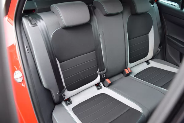 Škoda Fabia 1.2TSI 66kw ED. JOY TAŽNÉ APP - foto 42
