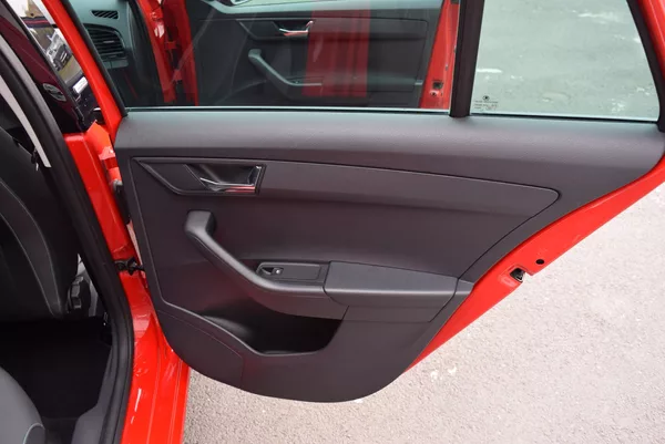 Škoda Fabia 1.2TSI 66kw ED. JOY TAŽNÉ APP - foto 43