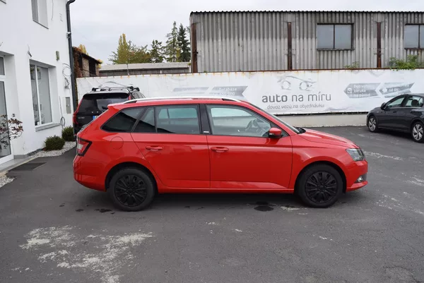 Škoda Fabia 1.2TSI 66kw ED. JOY TAŽNÉ APP - foto 6