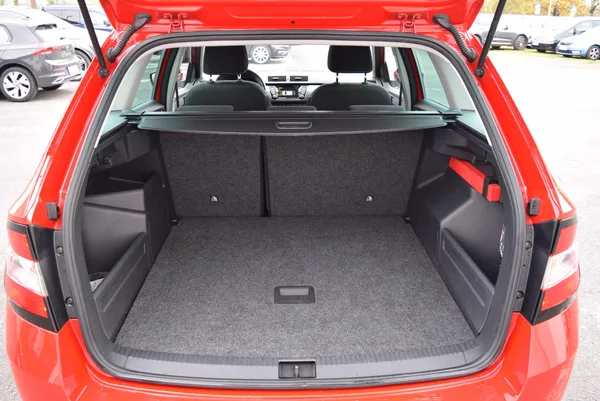 Škoda Fabia 1.2TSI 66kw ED. JOY TAŽNÉ APP - foto 9