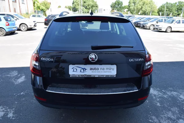 Škoda Octavia 2.0TDI 110kw AMBITION DSG TAŽ - foto 10