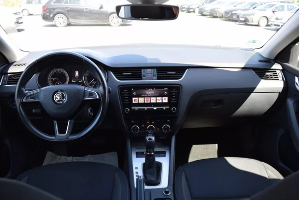 Škoda Octavia 2.0TDI 110kw AMBITION DSG TAŽ - foto 22
