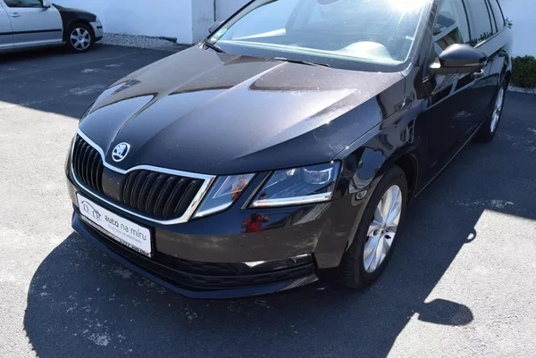 Škoda Octavia 2.0TDI 110kw AMBITION DSG TAŽ - foto 3