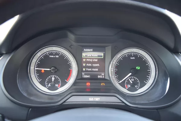 Škoda Octavia 2.0TDI 110kw AMBITION DSG TAŽ - foto 35