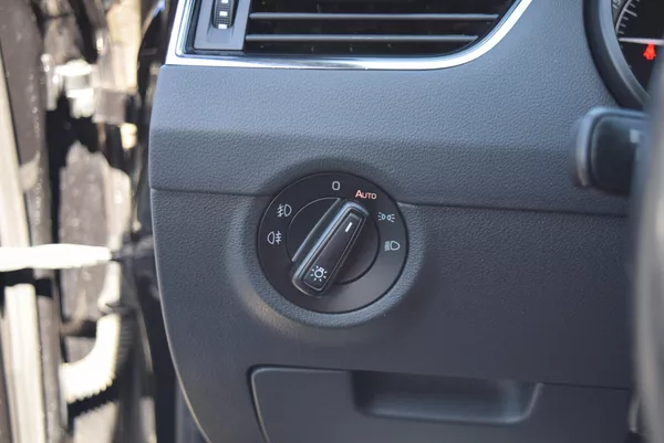 Škoda Octavia 2.0TDI 110kw AMBITION DSG TAŽ - foto 39