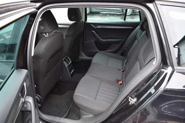 Škoda Octavia 1.5TSI 110kw DSG 7° STYLE LED - foto 15