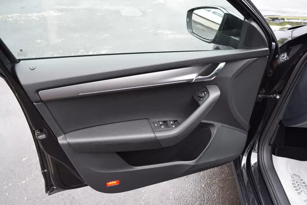 Škoda Octavia 1.5TSI 110kw DSG 7° STYLE LED - foto 19