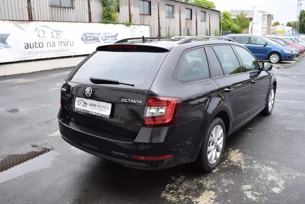 Škoda Octavia 1.5TSI 110kw DSG 7° STYLE LED - foto 8