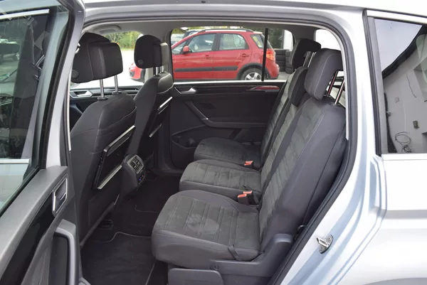 Volkswagen Touran 1.4 110KwHighlineNezTopenTaž - foto 16