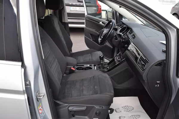 Volkswagen Touran 1.4 110KwHighlineNezTopenTaž - foto 38