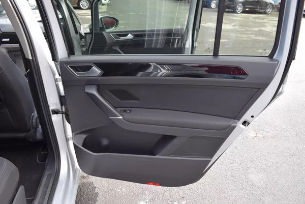 Volkswagen Touran 1.4 110KwHighlineNezTopenTaž - foto 45