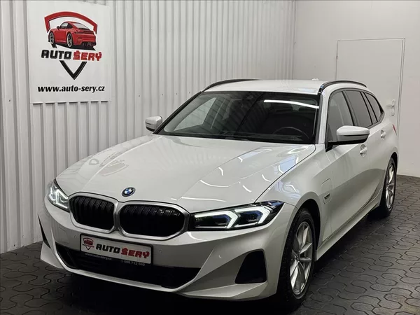 BMW Řada 3 330E 215kW XDRIVE TAŽNÉ 2XALU