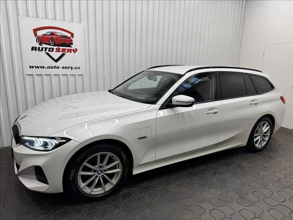 BMW Řada 3 330E 215kW XDRIVE TAŽNÉ 2XALU - foto 3