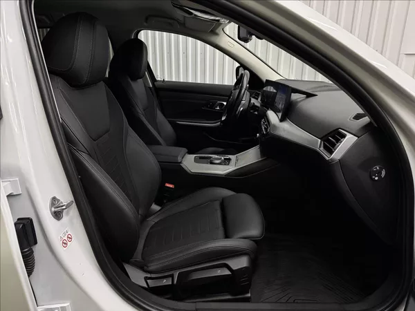 BMW Řada 3 330E 215kW XDRIVE TAŽNÉ 2XALU - foto 46