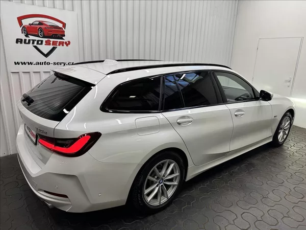 BMW Řada 3 330E 215kW XDRIVE TAŽNÉ 2XALU - foto 8