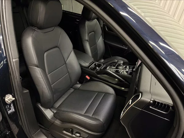 Porsche Cayenne 3.0 V6 250kW ACC LED 1MAJ DPH - foto 38