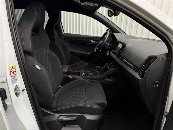 Škoda Karoq SPORTLINE 1.5TSI DSG ACC DCC - foto 40