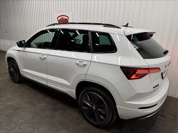 Škoda Karoq SPORTLINE 1.5TSI DSG ACC DCC - foto 6