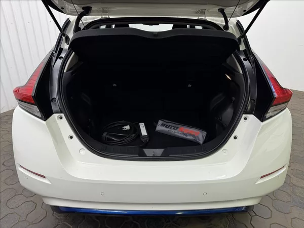 Nissan Leaf N-CONNECTA 110kW SOH 91% - foto 27