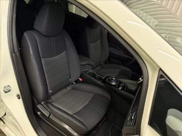 Nissan Leaf N-CONNECTA 110kW SOH 91% - foto 33