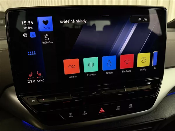 Volkswagen ID.4 ACC MASÁŽE HUD TČ TAŽNÉ 2XALU - foto 25