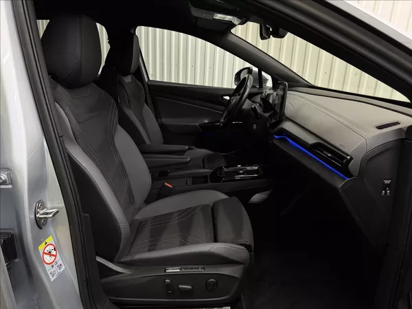 Volkswagen ID.4 ACC MASÁŽE HUD TČ TAŽNÉ 2XALU - foto 40