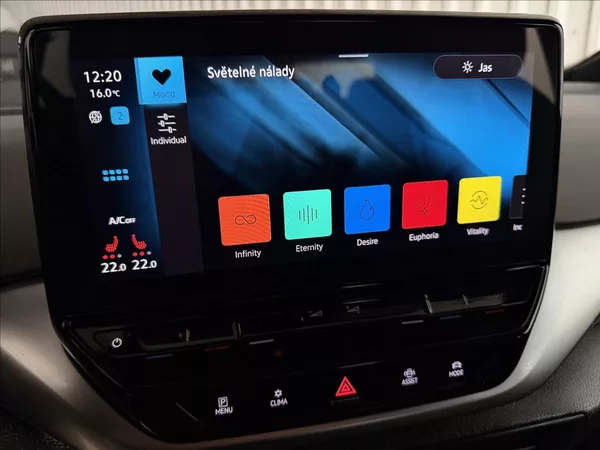 Volkswagen ID.4 150kW PRO PERF. TČ TAŽNÉ 2XALU - foto 25