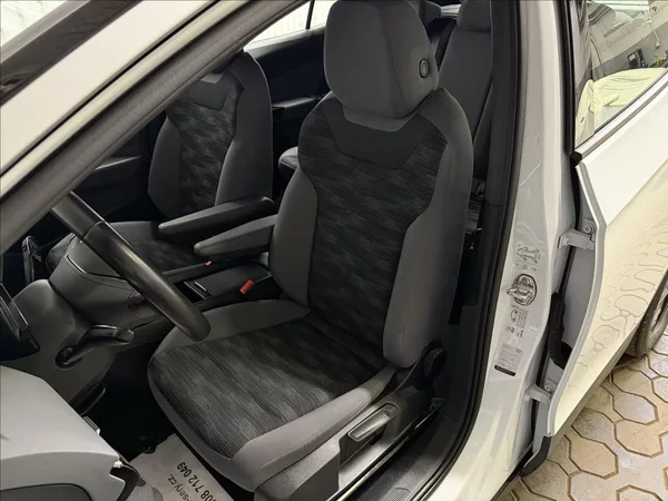 Volkswagen ID.4 150kW PRO PERF. TČ TAŽNÉ 2XALU - foto 33