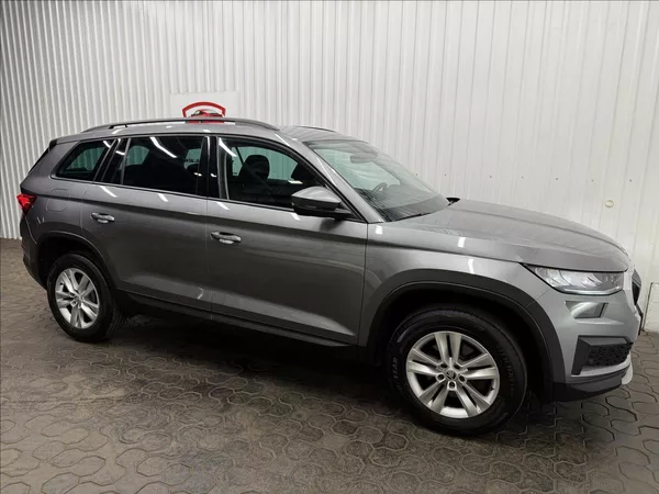 Škoda Kodiaq 2.0TDI 110kW DSG ACC 1MAJ - foto 11